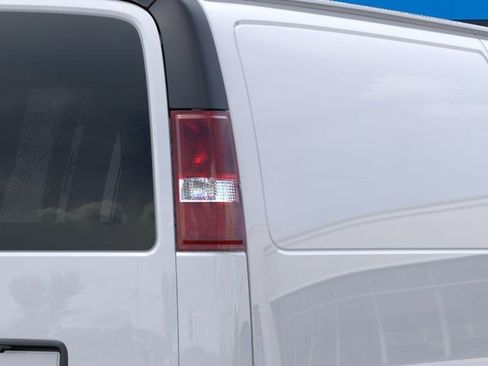 New 2026 Chevrolet Express 2500 Extended w/ Driver Convenience Package RWD image 11