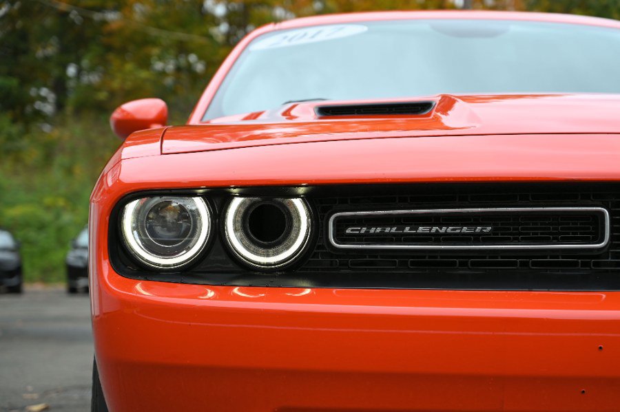 Used 2017 Dodge Challenger R/T Scat Pack RWD image 13