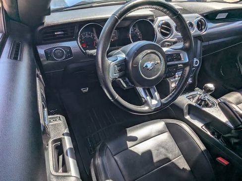Used 2017 Ford Mustang GT Premium w/ GT Performance Package RWD image 14