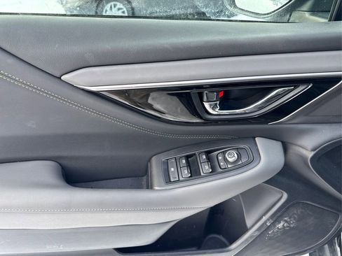 Used 2025 Subaru Outback Onyx Edition image 10