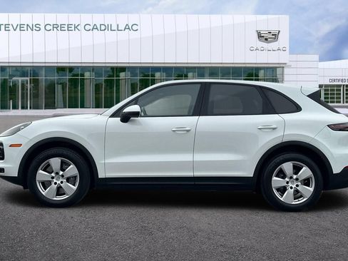 Used 2023 Porsche Cayenne AWD/4WD image 6