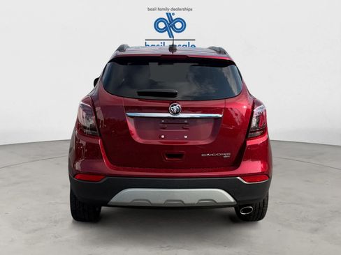 Used 2022 Buick Encore Preferred w/ Safety Package AWD/4WD image 5