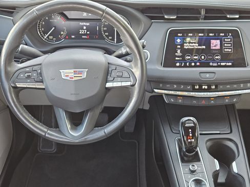 Certified 2023 Cadillac XT4 Premium Luxury FWD image 31
