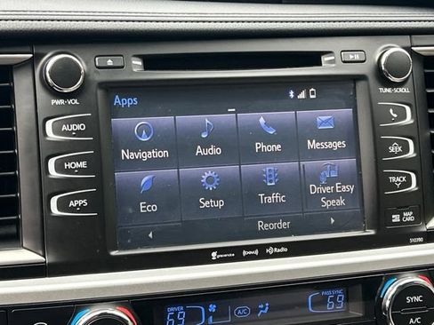 Used 2019 Toyota Highlander XLE AWD/4WD image 72