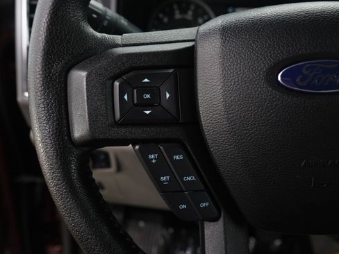 Used 2015 Ford F150 XLT w/ Equipment Group 302A Luxury AWD/4WD image 27