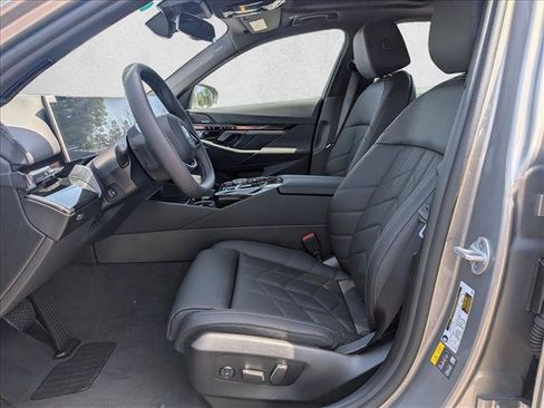 New 2026 BMW i5 eDrive40 AWD/4WD image 4