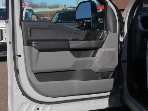 Used 2025 Ford F350 XLT w/ Black Appearance Package image 33