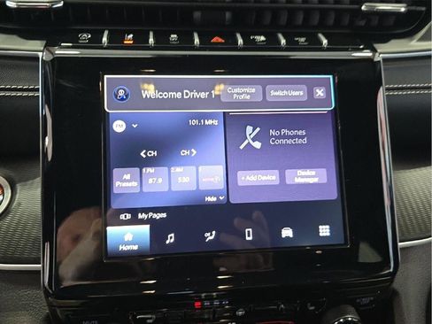Used 2024 Jeep Grand Cherokee L Laredo w/ Luxury Tech Group I AWD/4WD image 15