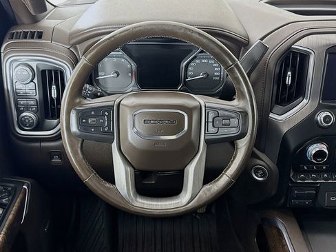 Used 2020 GMC Sierra 1500 Denali w/ Technology Package AWD/4WD image 4