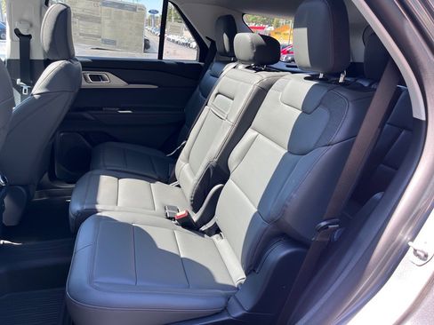 New 2026 Ford Explorer Active AWD/4WD image 12