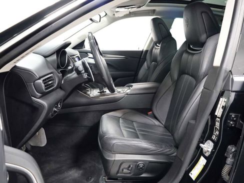 Used 2017 Maserati Levante S image 5