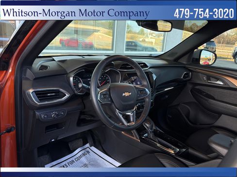 Used 2023 Chevrolet TrailBlazer ACTIV w/ Sun and Liftgate Package image 11