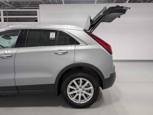 Used 2023 Cadillac XT4 Luxury w/ Cold Weather Package AWD/4WD image 11
