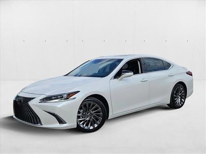 Used 2025 Lexus ES 300h w/ Luxury Package