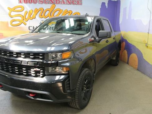 Used 2021 Chevrolet Silverado 1500 Custom Trail Boss w/ Safety Confidence Package AWD/4WD image 3