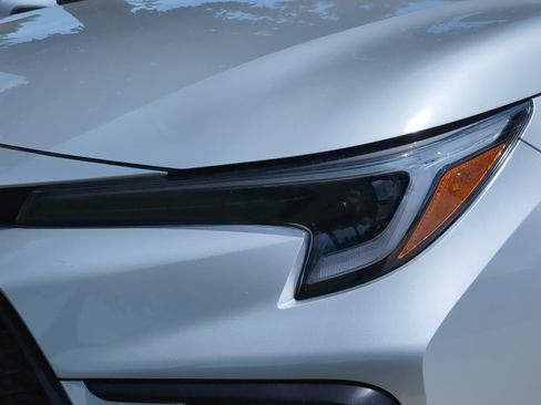 Used 2024 Toyota Corolla XSE FWD image 6