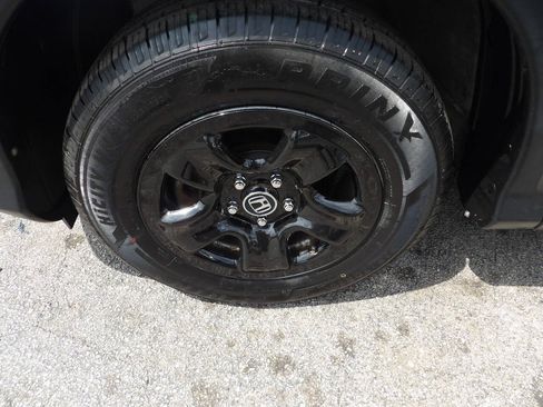 Used 2016 Honda CR-V LX image 6