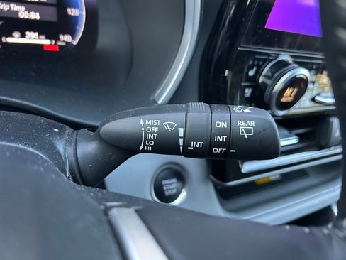 Used 2025 Toyota Highlander Limited image 22