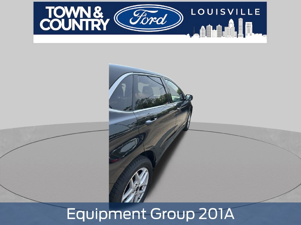Used 2023 Ford Edge SEL AWD/4WD image 5