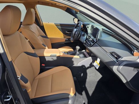 New 2025 Lexus ES 350 w/ Premium Package image 23