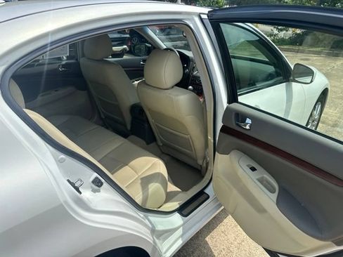 Used 2009 INFINITI G37 x Sedan w/ Premium Pkg AWD/4WD image 12