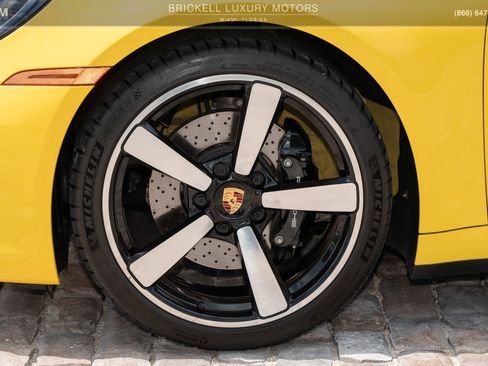 Used 2023 Porsche 911 Targa 4S w/ Premium Package image 48