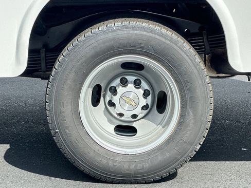 New 2024 Chevrolet Express 3500 w/ Power Convenience Package image 21