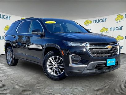Used 2023 Chevrolet Traverse LT