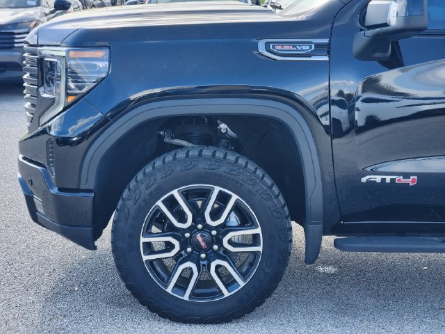 Used 2026 GMC Sierra 1500 AT4 w/ AT4 Premium Package AWD/4WD image 5
