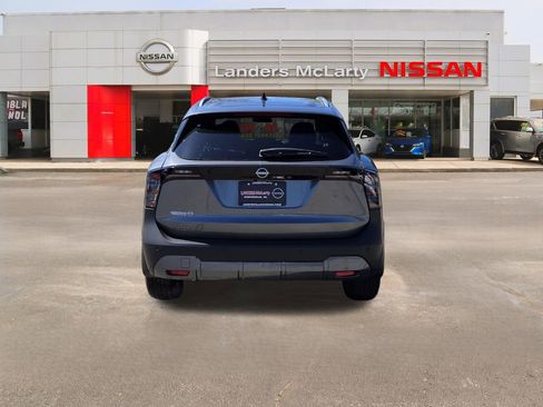 New 2026 Nissan Kicks SV w/ Charging Package FWD image 4