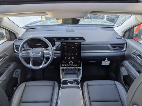 New 2026 GMC Terrain Denali w/ LPO, Floor Liner Package image 16