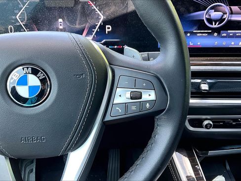 Used 2026 BMW X5 xDrive40i AWD/4WD image 25