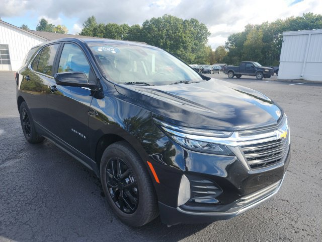 Certified 2024 Chevrolet Equinox LT w/ LPO, Floor Liner Package FWD image 3