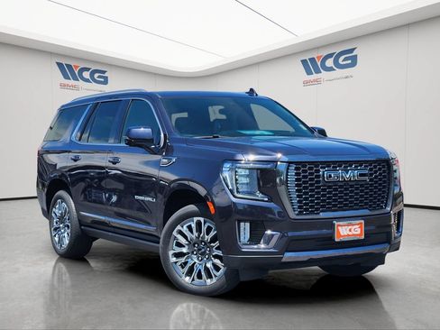 Used 2024 GMC Yukon Denali Ultimate AWD/4WD image 2