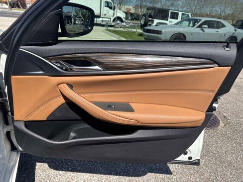 Used 2019 BMW 530i w/ Convenience Package image 16