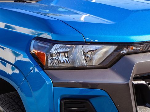 Used 2023 Chevrolet Colorado LT w/ LT Convenience Package II image 5