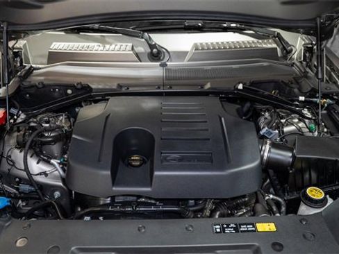 Used 2023 Land Rover Defender 110 X-Dynamic SE image 17