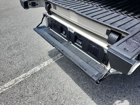 Certified 2026 GMC Sierra 1500 Denali Ultimate AWD/4WD image 14