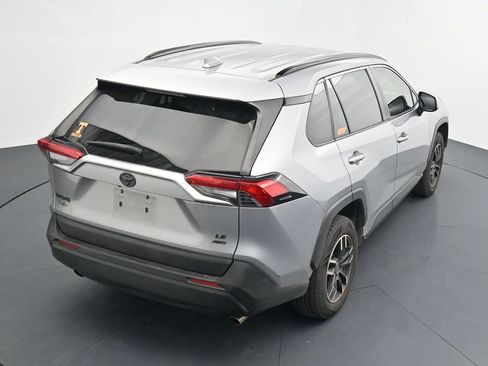 Used 2019 Toyota RAV4 LE w/ All Weather Liner Package AWD/4WD image 15