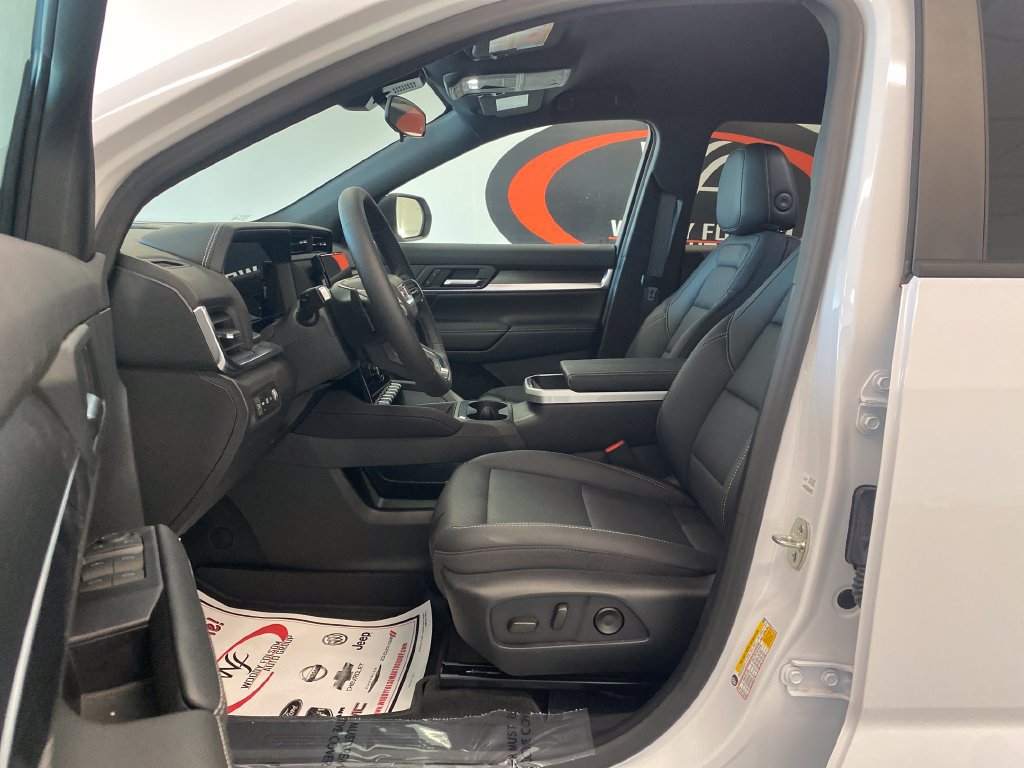 New 2027 GMC Terrain Elevation w/ Elevation Premium Package FWD image 12