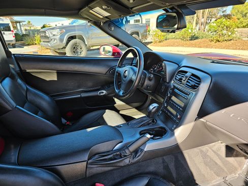 Used 2006 Chevrolet Corvette Convertible w/ Preferred Equipment Group image 23