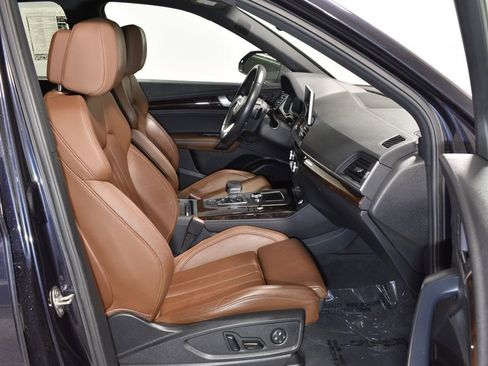 Used 2019 Audi Q5 2.0T Premium Plus w/ Premium Plus Package image 31