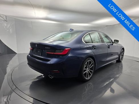 Used 2020 BMW 330i Sedan w/ Convenience Package RWD image 4
