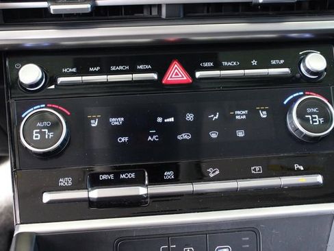 Used 2025 Hyundai Santa Fe SEL image 18