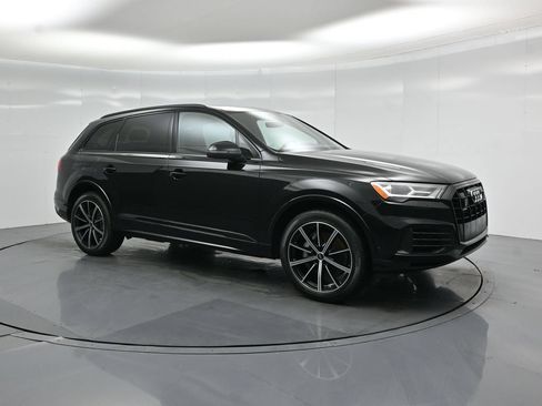 Used 2022 Audi Q7 3.0T Premium Plus w/ Premium Plus Package AWD/4WD image 26