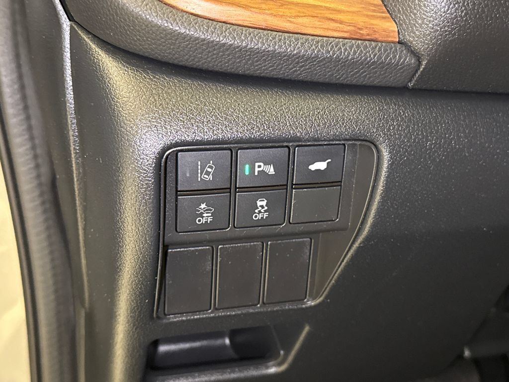 Used 2022 Honda CR-V Touring image 24