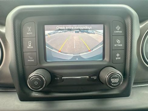 Used 2020 Jeep Wrangler Unlimited Sport S AWD/4WD image 19