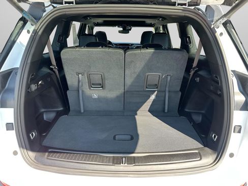 Used 2024 Jeep Grand Cherokee L Altitude image 8