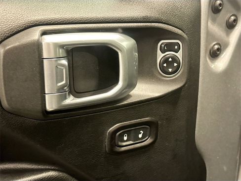 Used 2020 Jeep Gladiator Sport w/ Quick Order Package 24S image 19