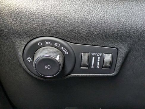 New 2026 Jeep Compass Latitude AWD/4WD image 24
